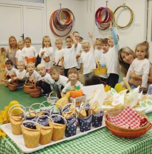 Szivárvány csoport. Húsvéti tojás keresés